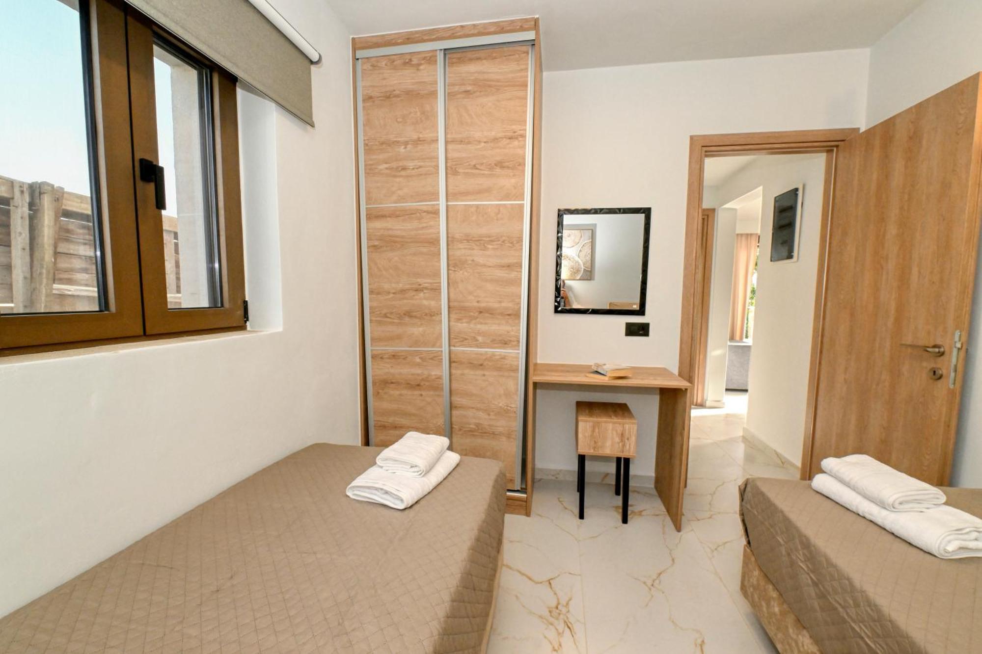 Eagle Bay Loft Apartment Kissamos Exterior photo